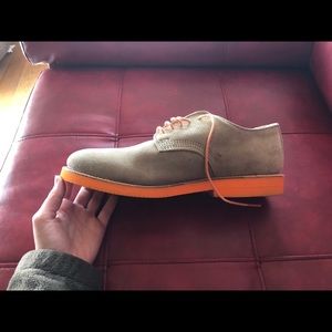 Men’s suede Walk- Over dress shoes